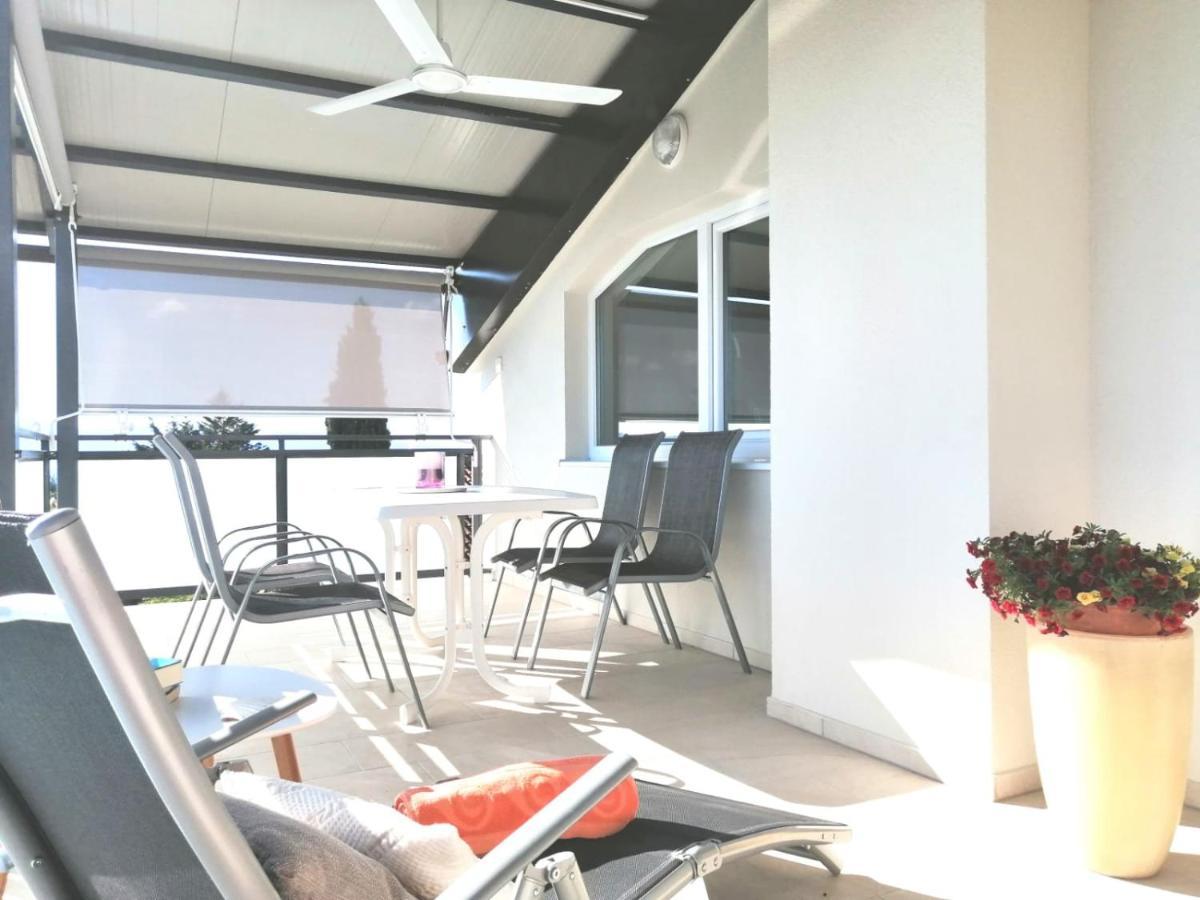 Lovely Sea View House In Malinska Island Krk エクステリア 写真