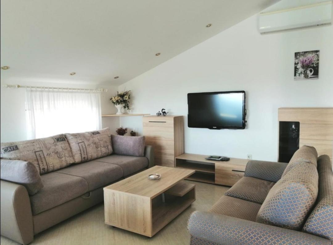 Lovely Sea View House In Malinska Island Krk エクステリア 写真