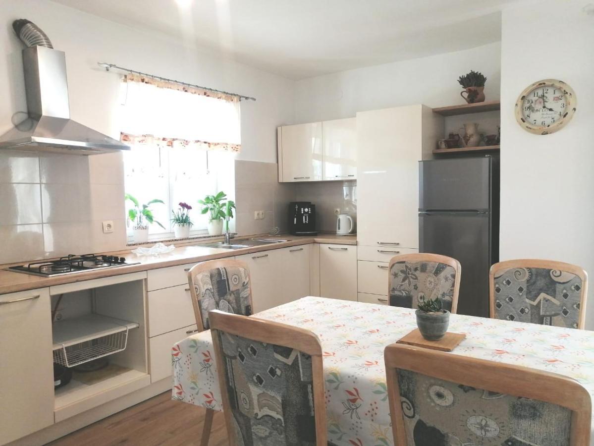 Lovely Sea View House In Malinska Island Krk エクステリア 写真